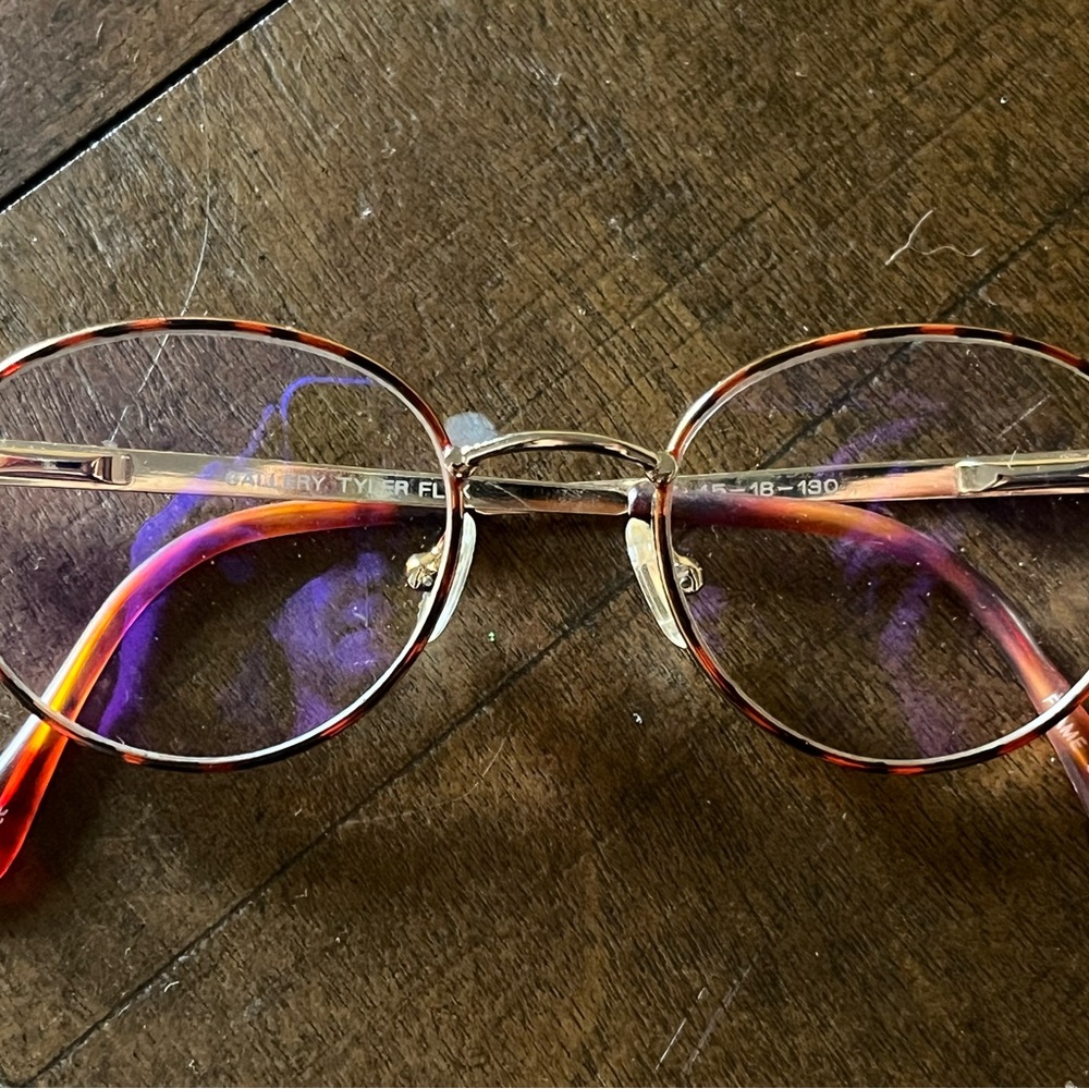 Round Tortoise Shell Glasses